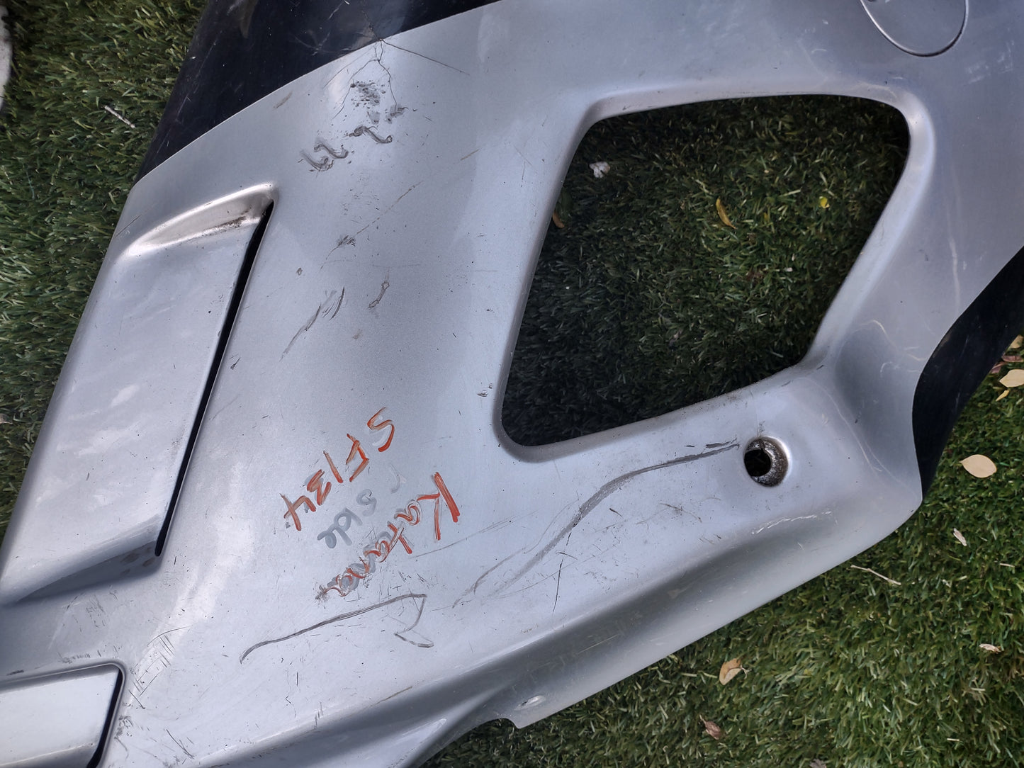 88-96 Suzuki Katana 600 750 Right Side Fairing Cowl Plastic 94431-19C00