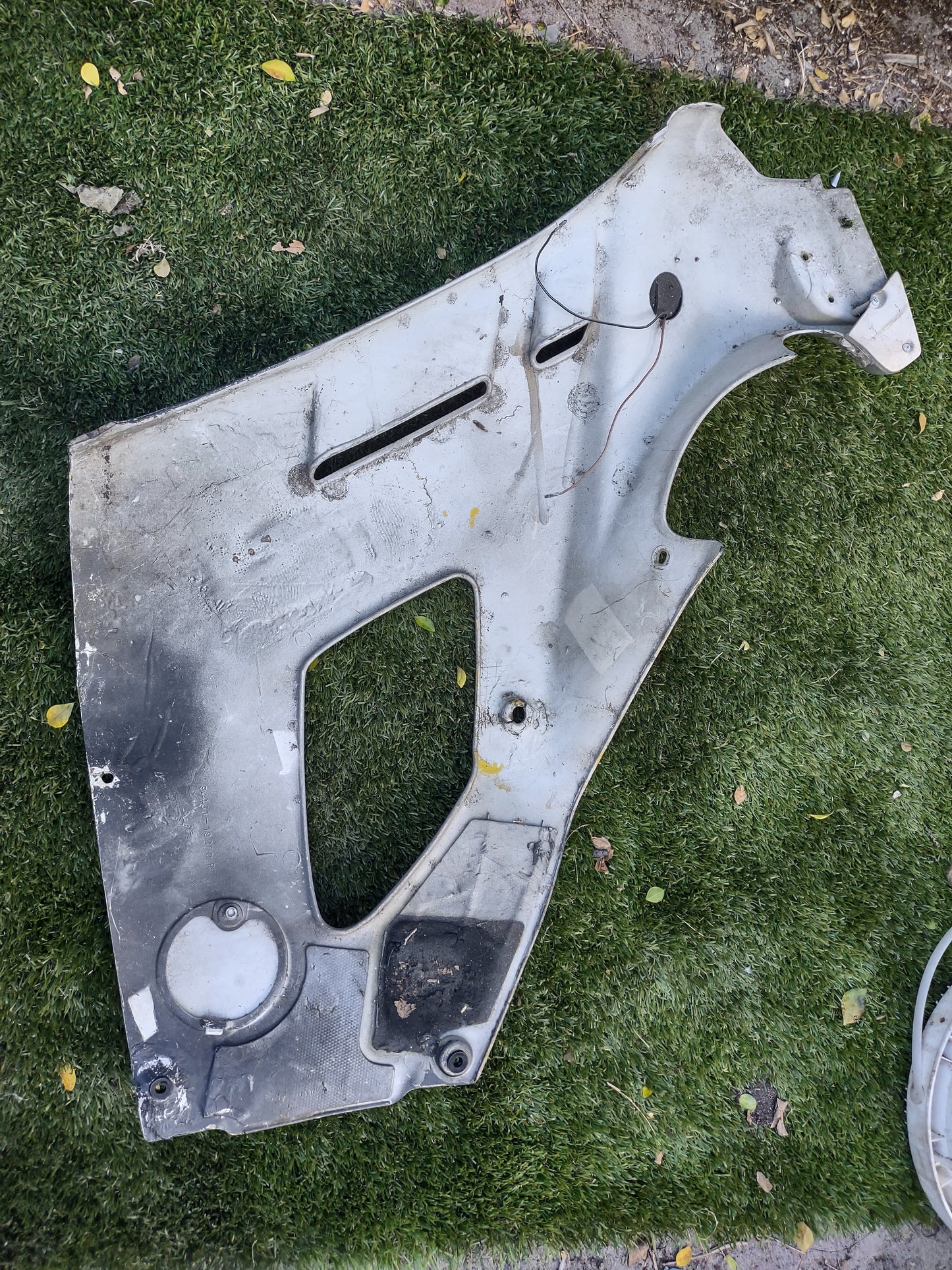 88-96 Suzuki Katana 600 750 Right Side Fairing Cowl Plastic 94431-19C00