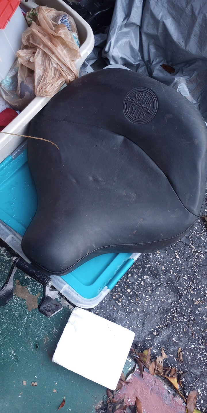 Harley Davidson Roadking Road King Police Bike Front Driver Seat