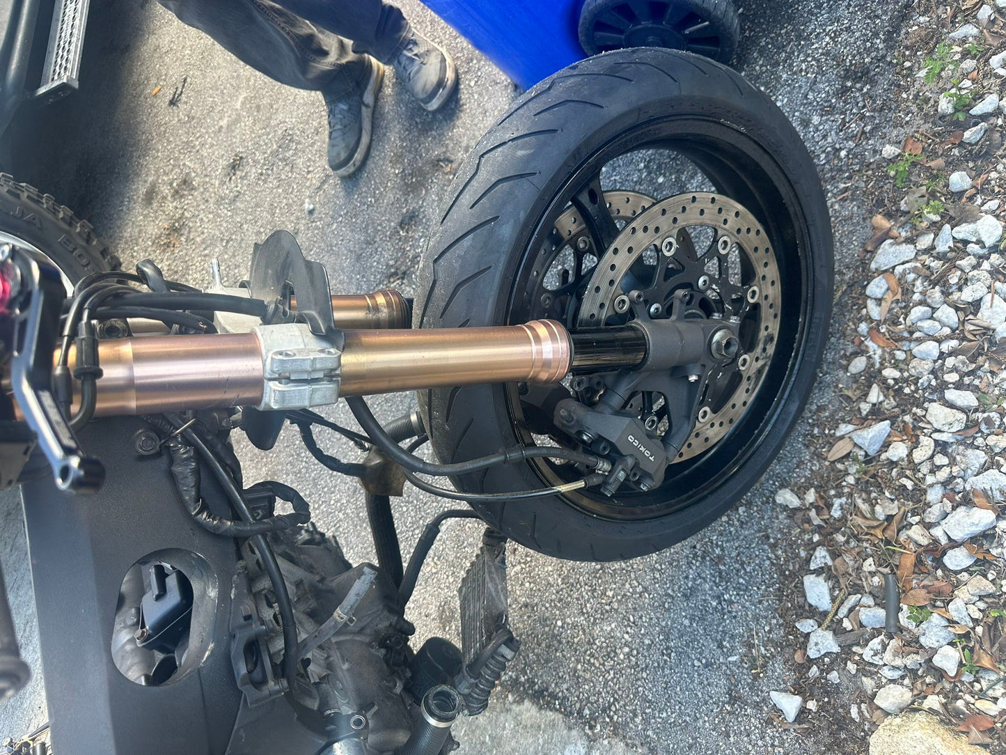 05 06 Suzuki GSXR 1000 project bike , engine questionable , clean title GSXR1000