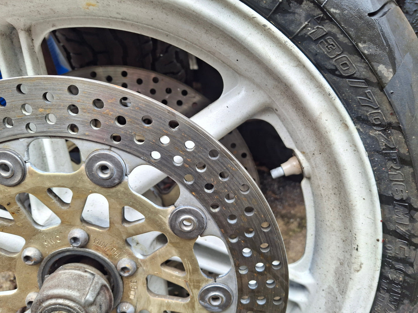 93 Honda CBR900RR Front Rim 900RR Wheel w Speedo Drive