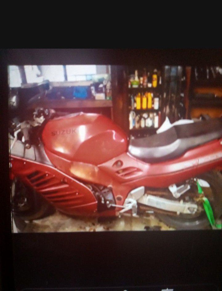 1997 Suzuki RF 900 RF900 Good Title 23,354 miles Pompanopatstheoriginal.com