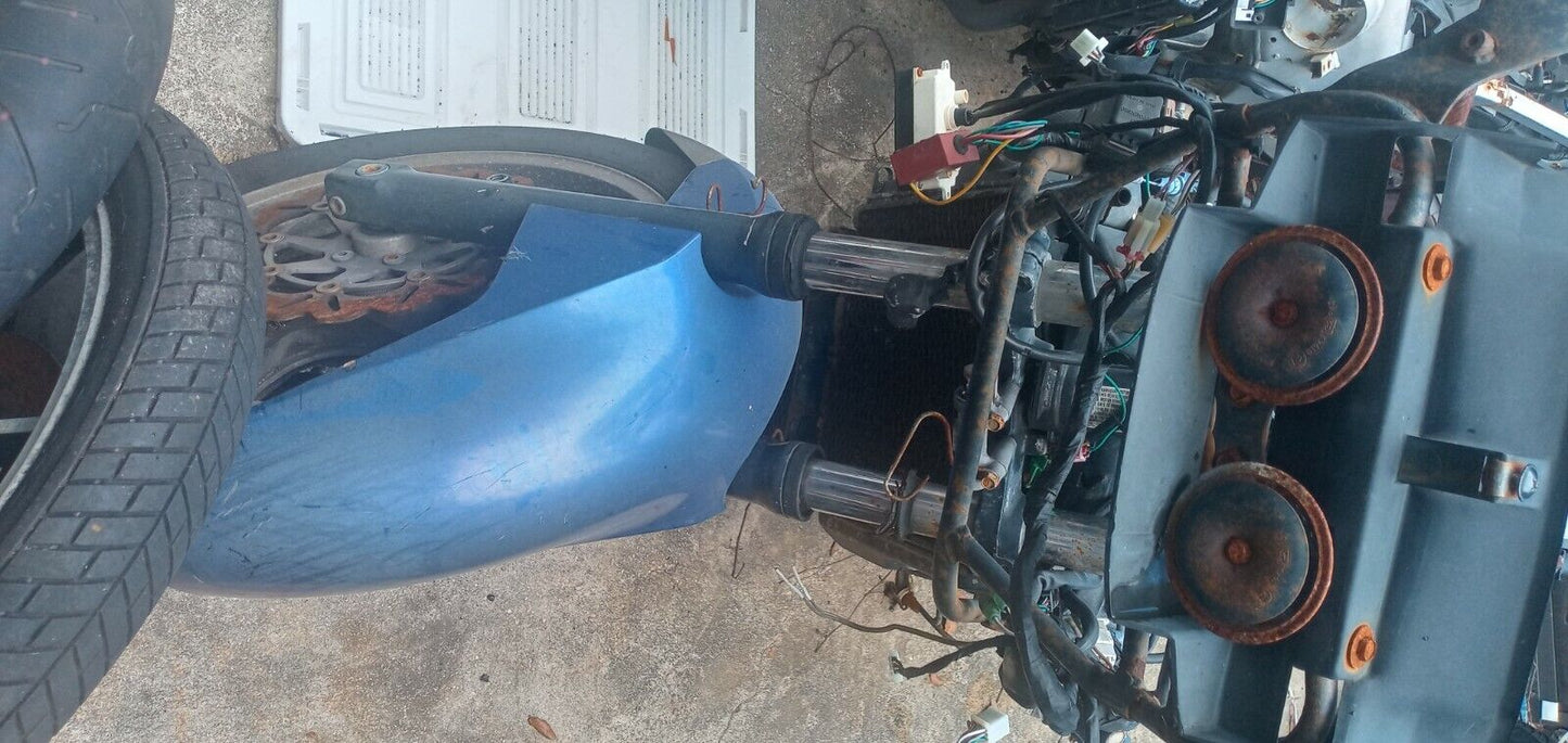 1999 Kawasaki Concours carburetors sitting outside but complete considered parts ZG1000 ZG 1000