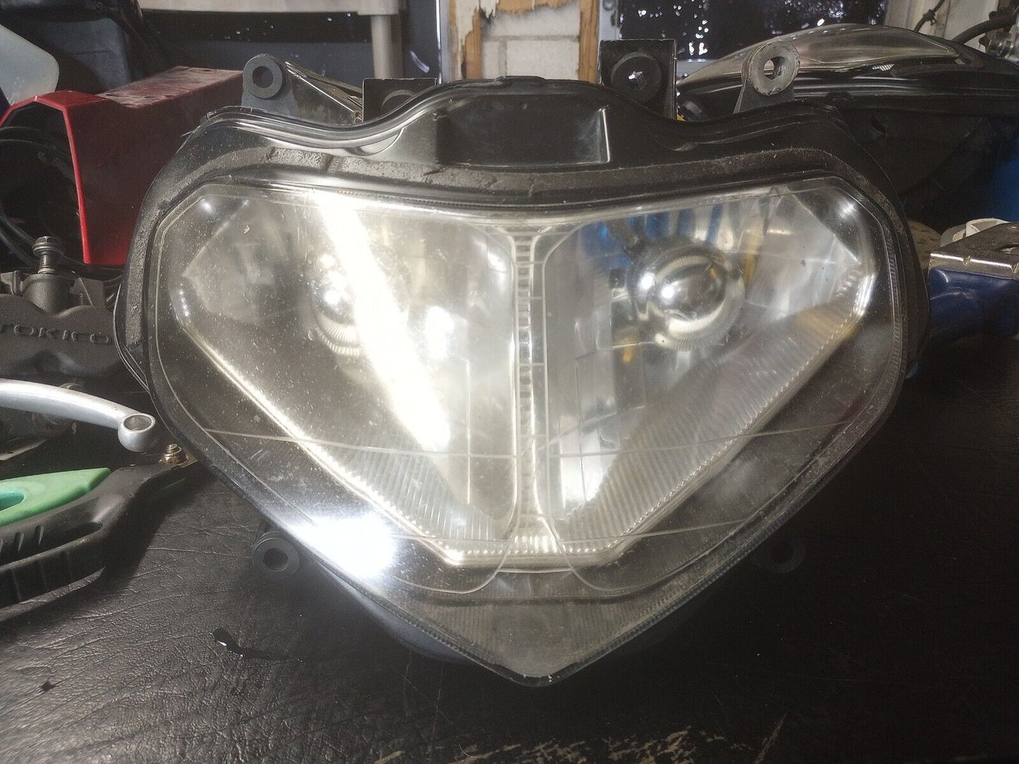 SOLD SOLD Suzuki 00 - 03 GSXR 750 01 - 03 GSXR 600 Headlight GSXR 1000 01 - 02 Head Light Lamp Headlamp