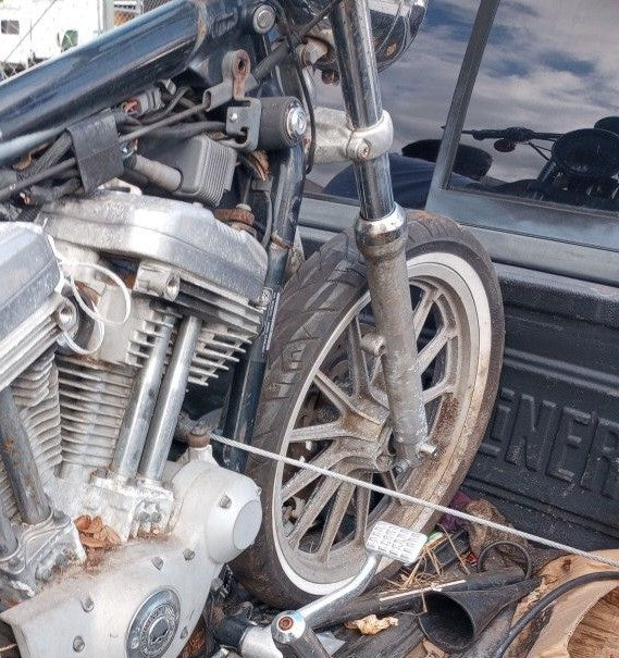05 06 Harley-Davidson Sportster 883 forks triple trees been out in the weather Harley Davidson Sporty