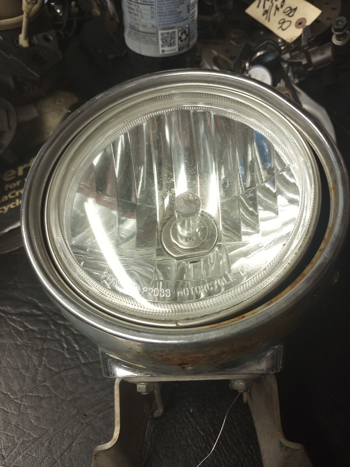 2006 - 15 KAWASAKI VN900 Vulcan Headlight Housing Bulb Bezel Trim Light VN 900