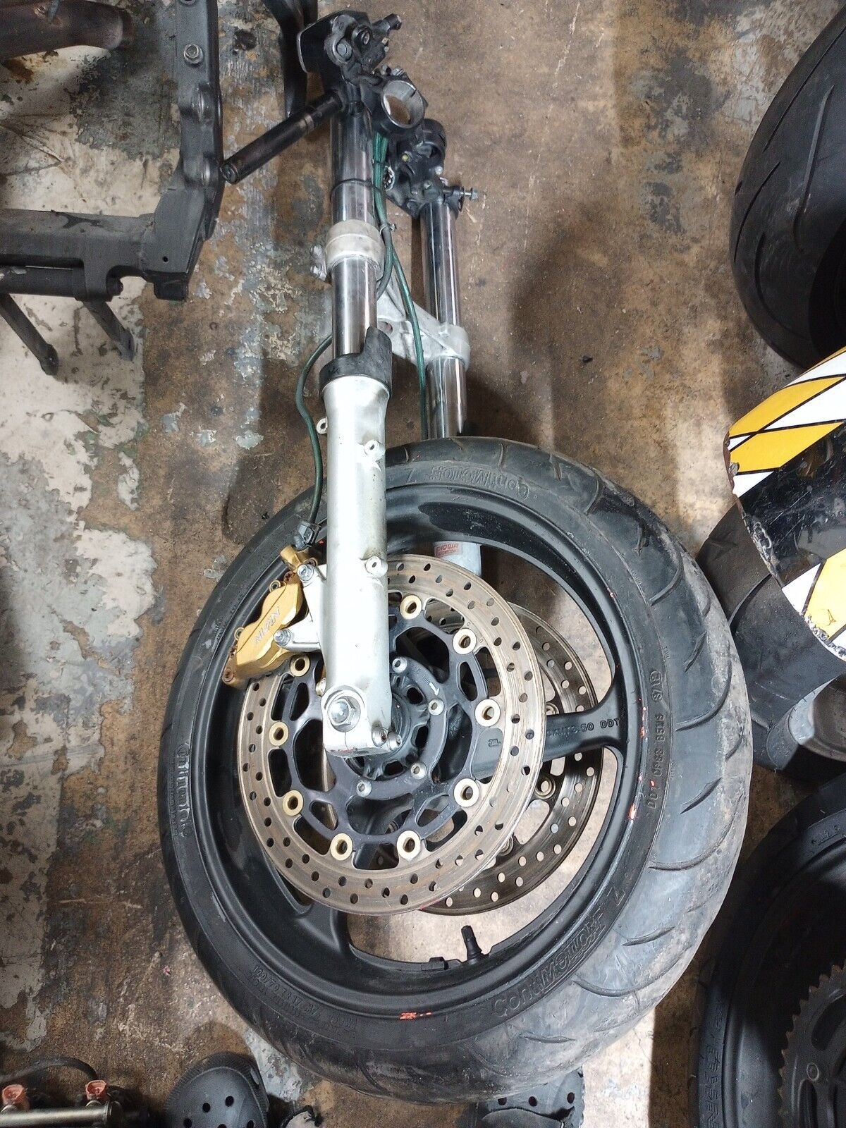 03 04 CBR 600RR Front End Wheel Fork Forks Rim Triple Tree Trees Calipers rotors clip on