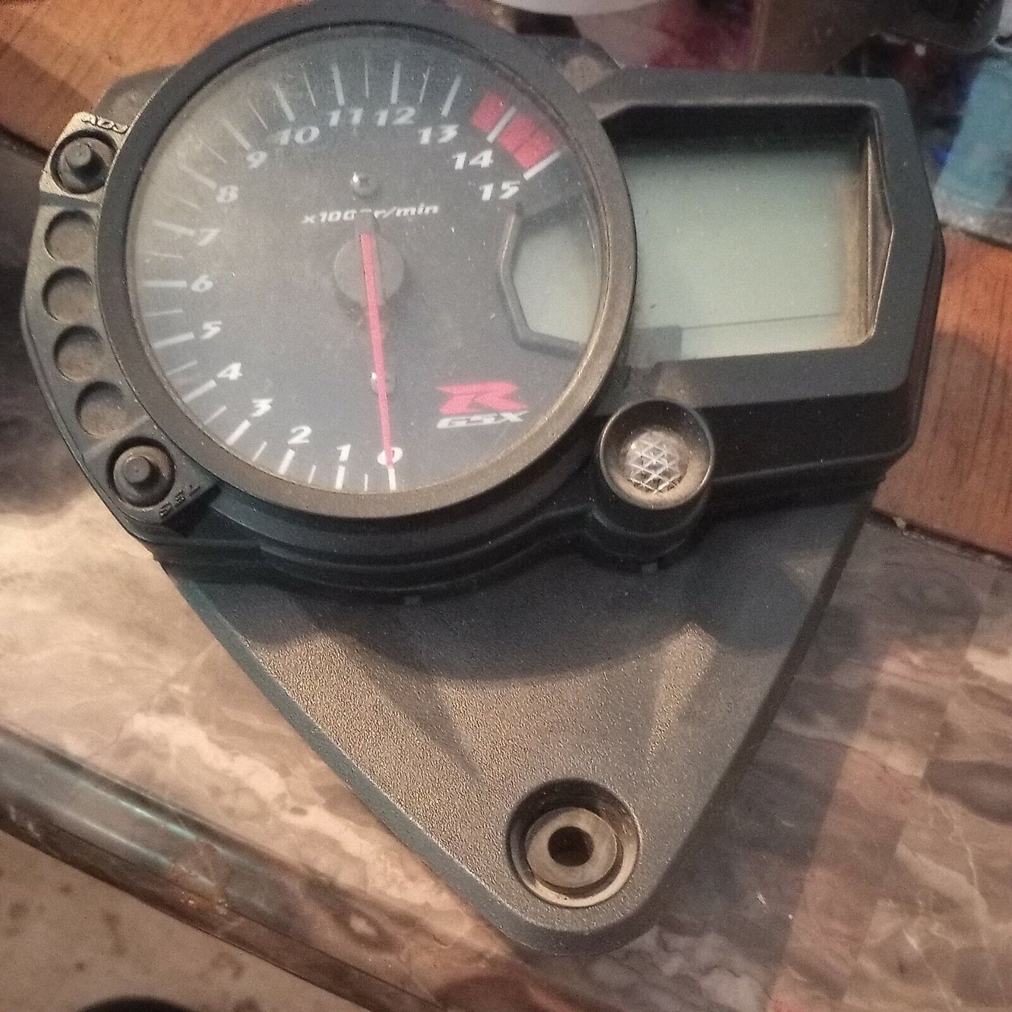 05 06 SUZUKI GSXR 1000 GSXR1000 SPEEDOMETER Clean Unknown Miles