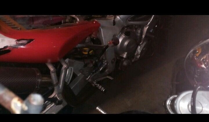 1999 - 2002 Yamaha Yzf R6 Main Frame Chassis ez reg Frame 2000