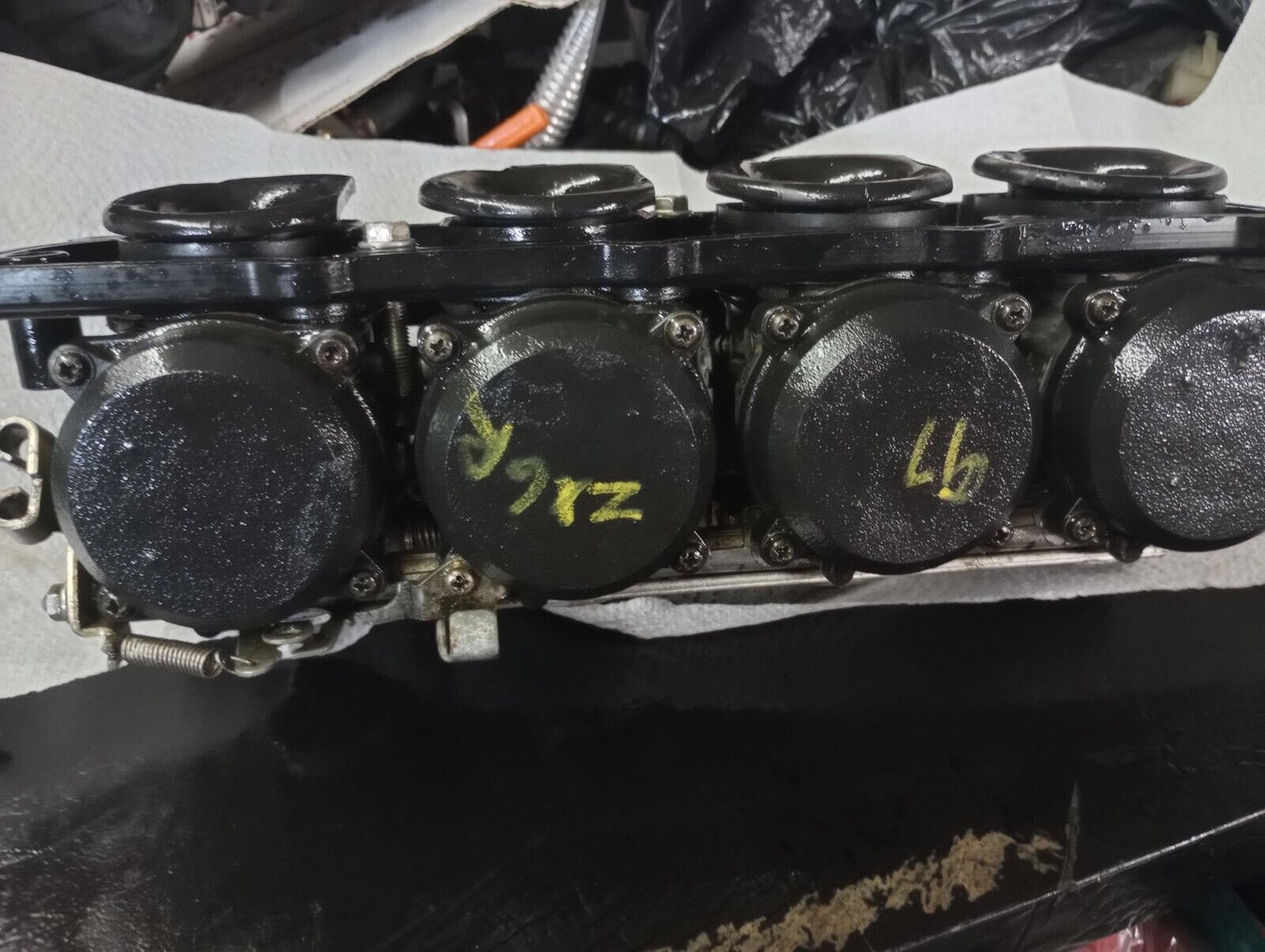 1997 Kawasaki Ninja ZX-6R ZX600r ZX6 ZX-6 Carburetors carbs good condition Canadian model