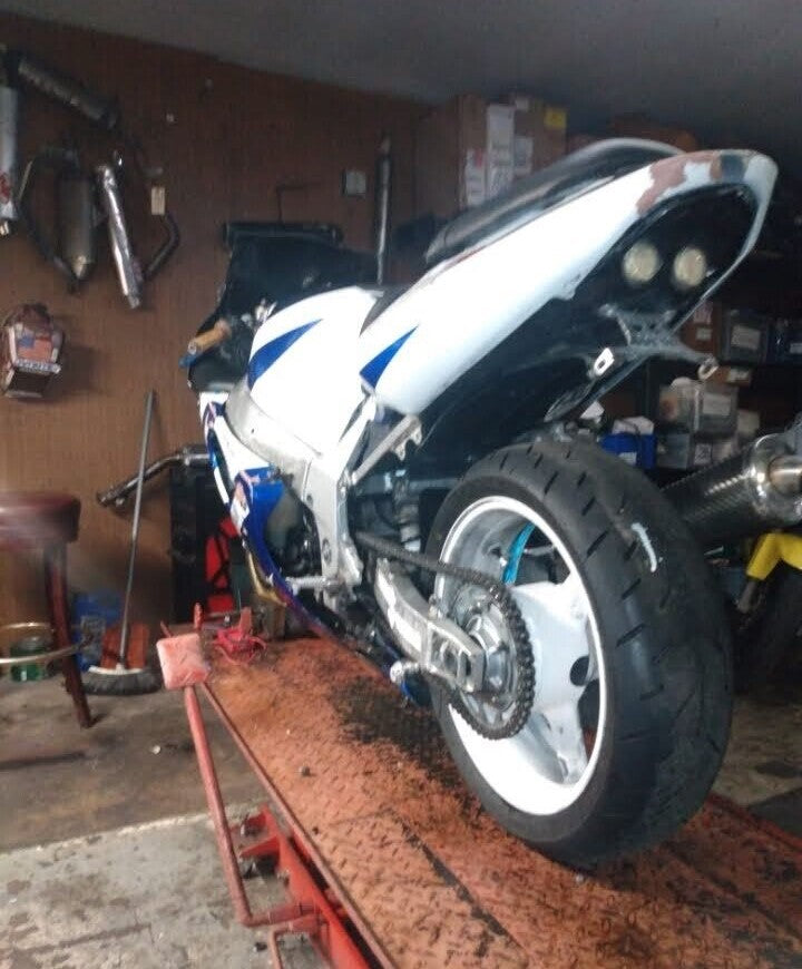 01 02 03 Suzuki GSXR 600 engine motor 20,000 Miles Runs Great