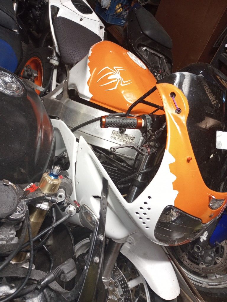 95 Honda CBR900RR Complete Or For Parts 900RR CBR 900 RR For Sale