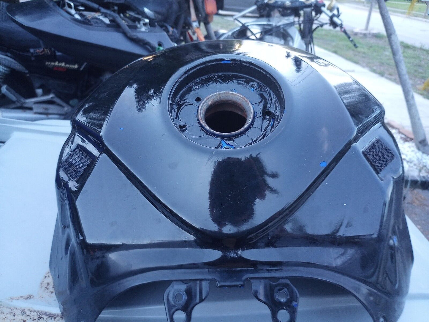 SOLD SOLD 06 07 Suzuki GSXR 600 750 Gas Fuel Petrol Tank NO DENTS black repaint clean inside