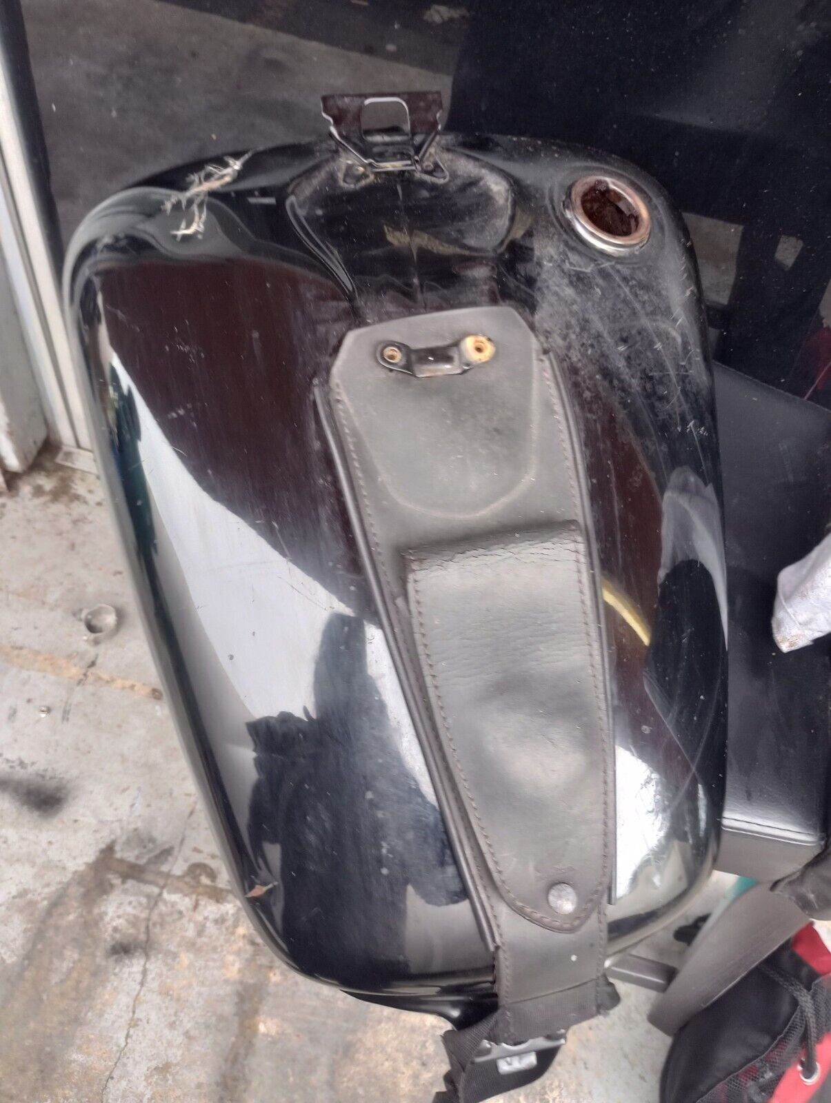 2007 Honda Shadow 750 VT750 VT Gas Fuel Petrol Tank clean inside small dent & scratches