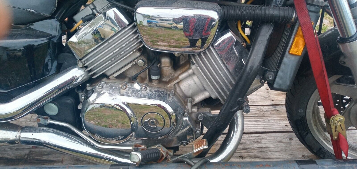 94 - 00 Honda Magna 750 VF VF750 Engine Motor In motorcycle come hear it