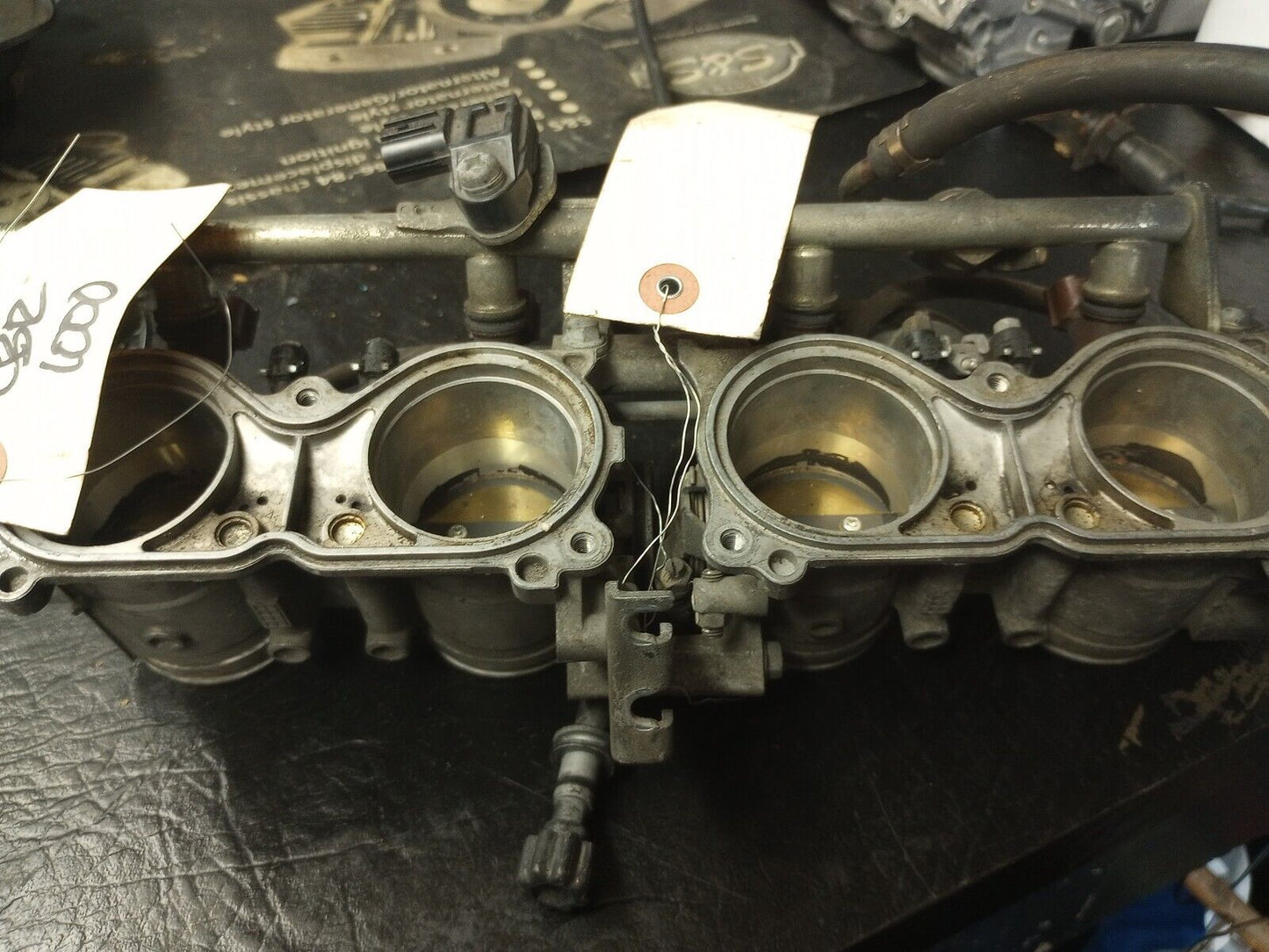 04 05 Honda CBR1000RR CBR1000 CBR 1000 RR Throttle Bodies OEM - Been sitting