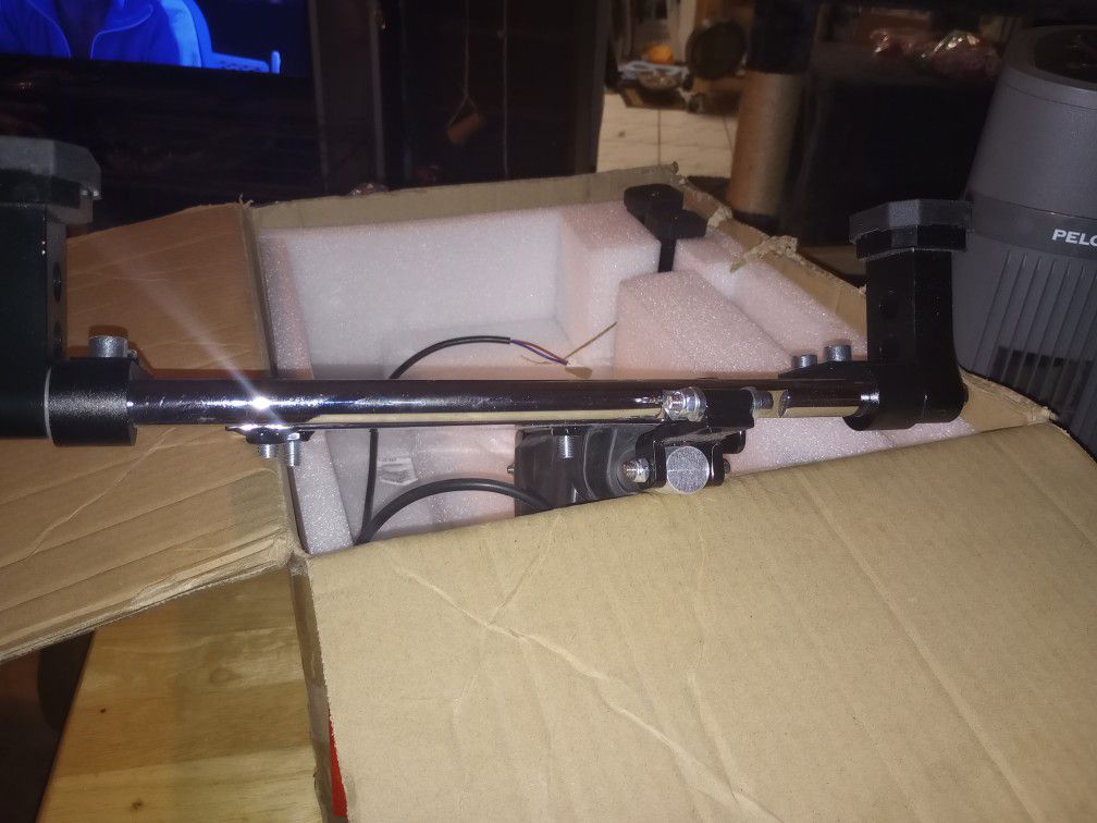 SOLD Harley-Davidson Dresser Electric Center Stand Paid $300 New Harley Davidson