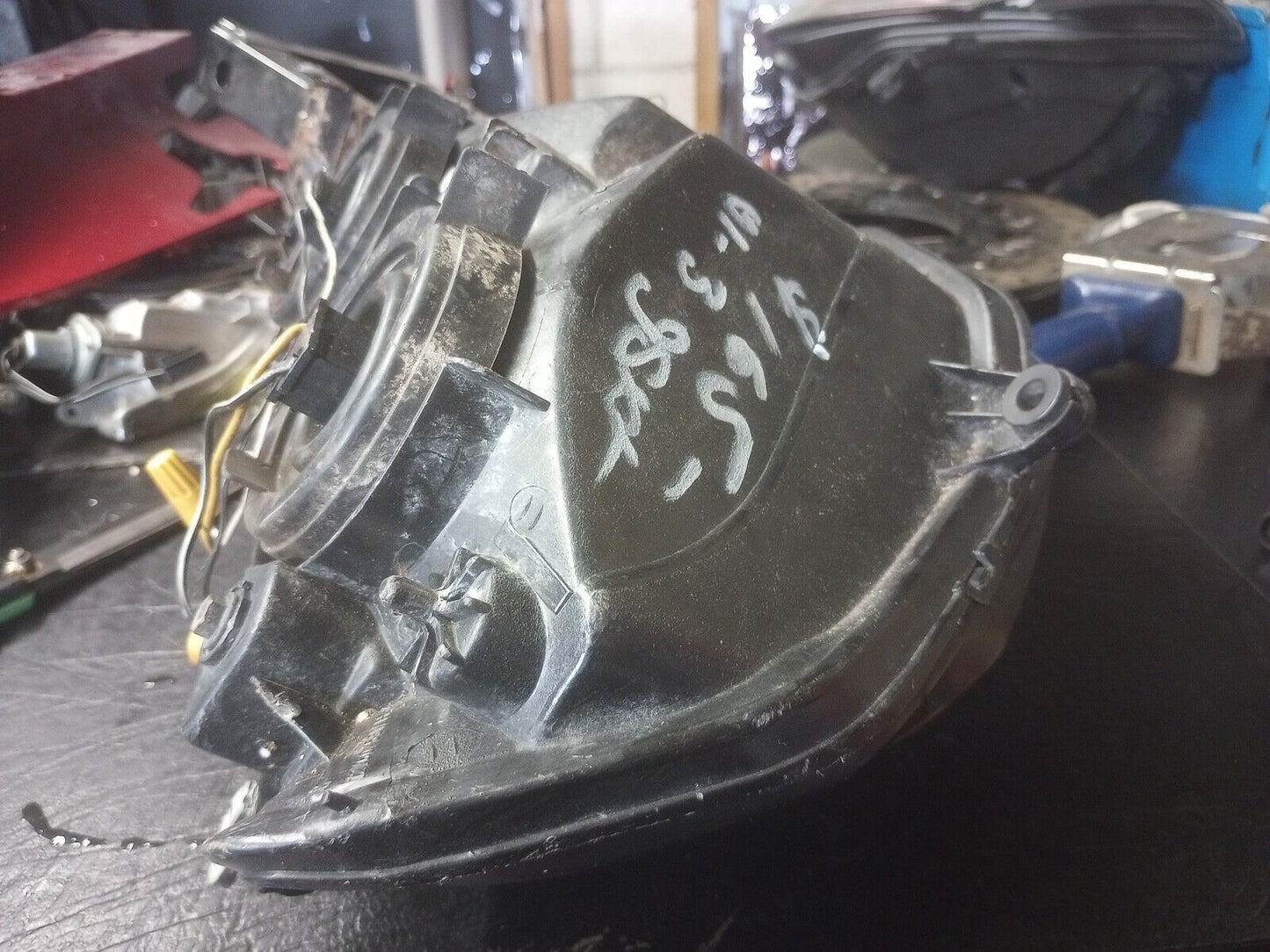 SOLD SOLD Suzuki 00 - 03 GSXR 750 01 - 03 GSXR 600 Headlight GSXR 1000 01 - 02 Head Light Lamp Headlamp