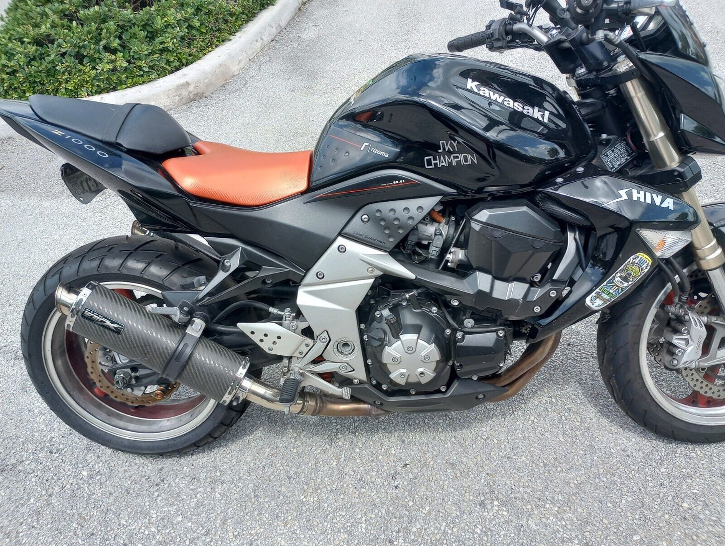 Kawasaki Z1000 Z 1000 2007 2008 2009 gas tank super nice fuel petrol tank