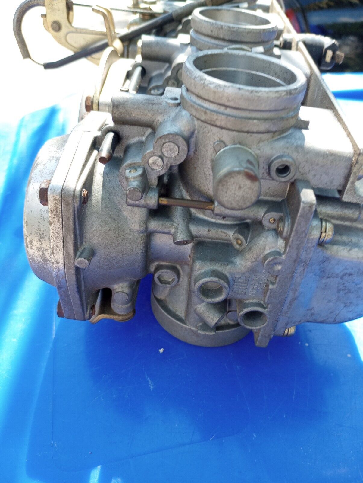 SOLD SOLD Suzuki GS1100E GS1100 GS 1100 Carburetors Carbs pretty clean been in garage for 35 years