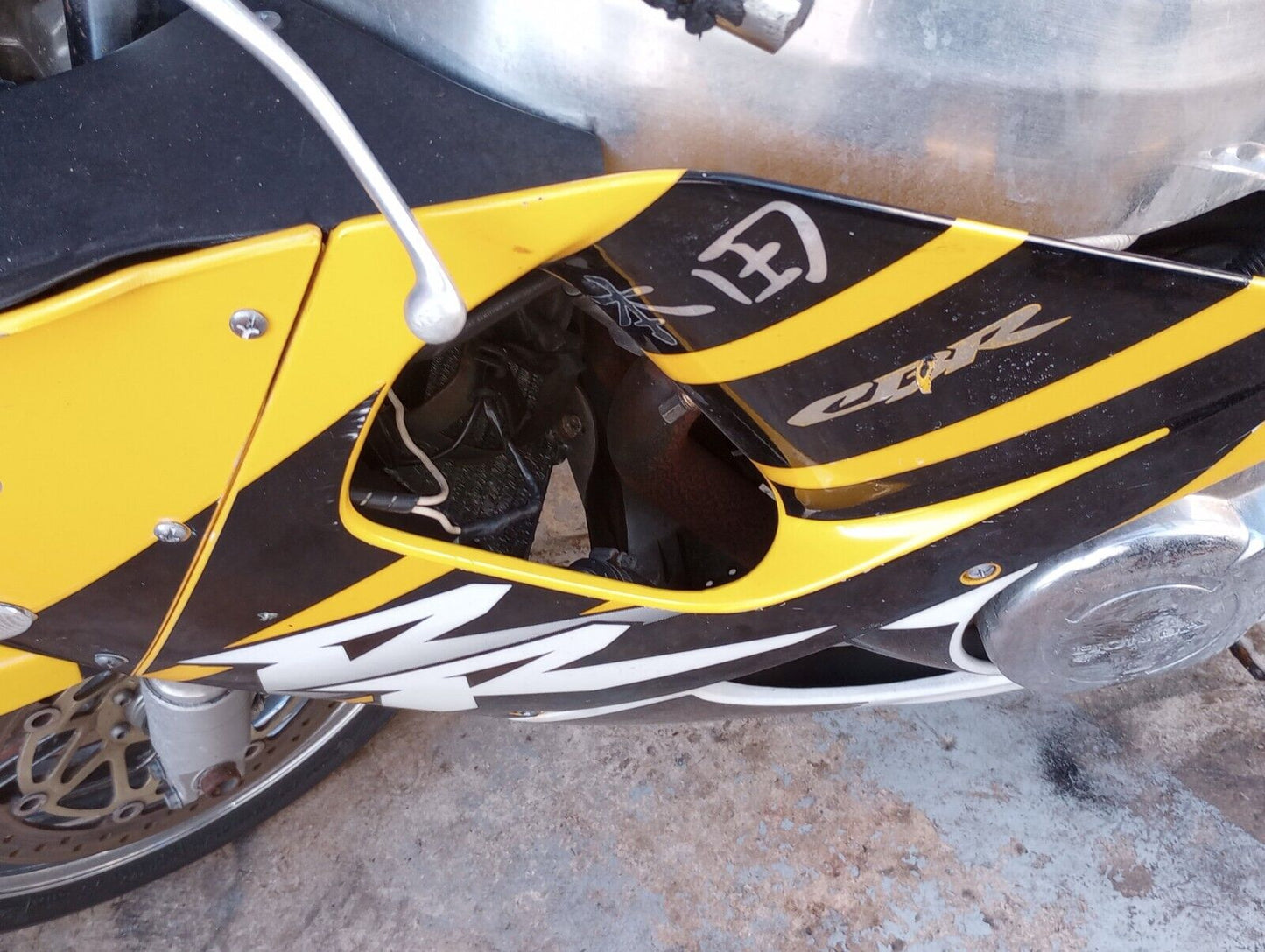 98 99 Honda CBR900RR CBR 900RR OEM Motor Engine W/ Stator CBR 900 RR Bike Not for Sale