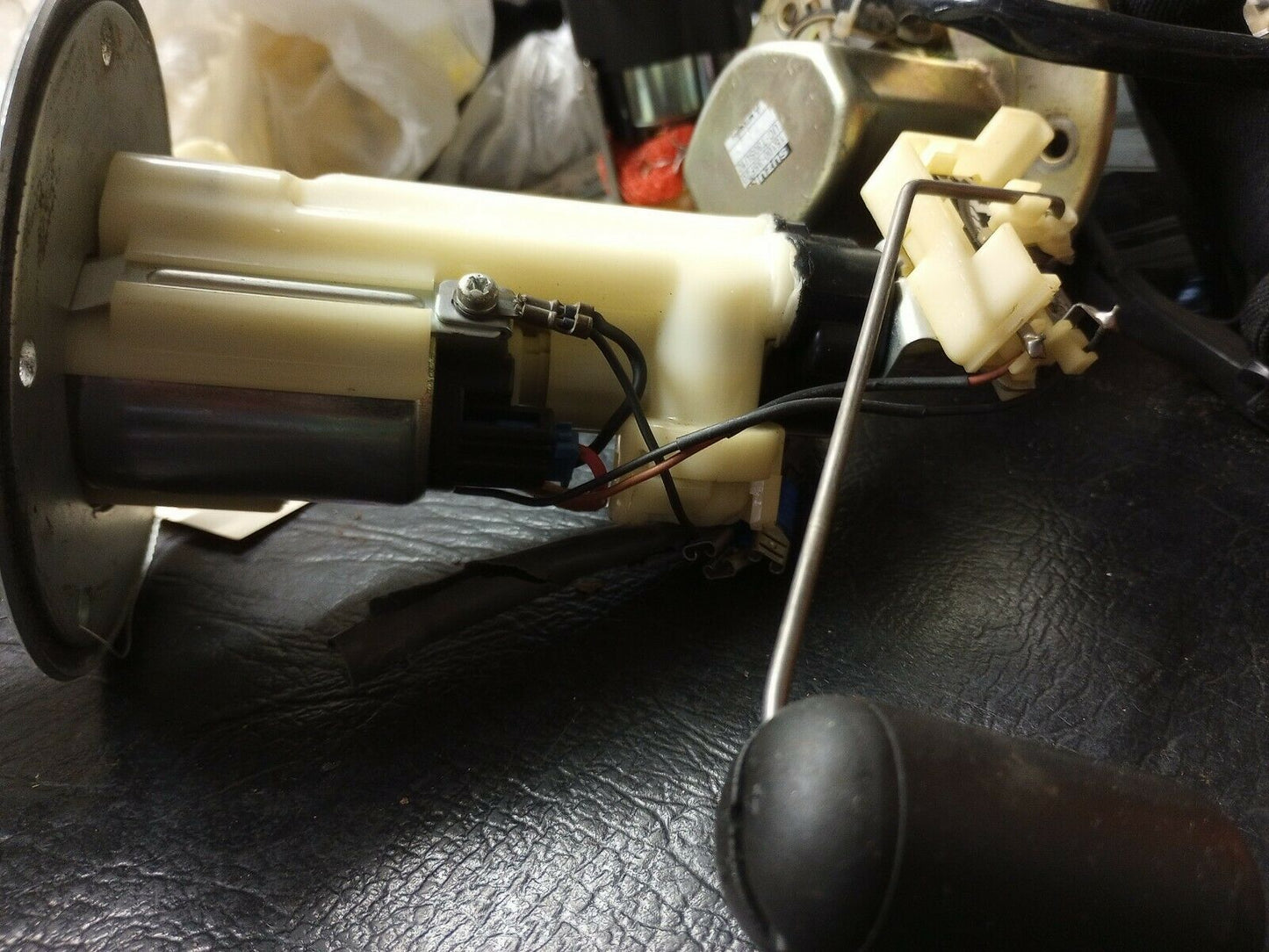 06 07 SUZUKI GSXR 600 750 FUEL PUMP 15100-01H00 REBUILT CORE CREDIT GSXR600 GSXR750