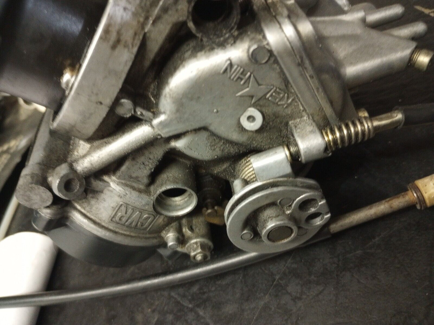 SOLD 1999-2002 Yamaha R6 carburetors YZF 600 Carbs Carburetor very good condition YZF600