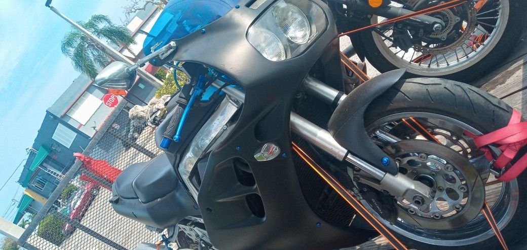 SOLD 94 Suzuki GSXR1100 GSXR 1100 motorcycle