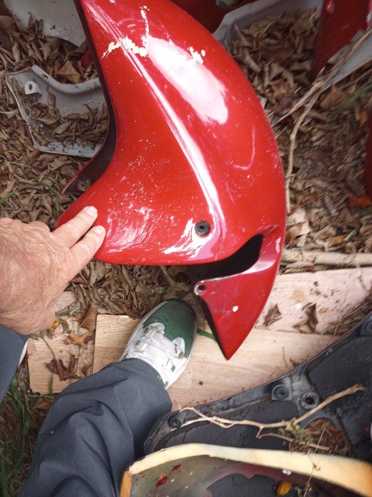 SOLD SOLD 99 - 07 Suzuki Hayabusa Busa GSX1300R GSX 1300 R Fairings Plastics Cowl