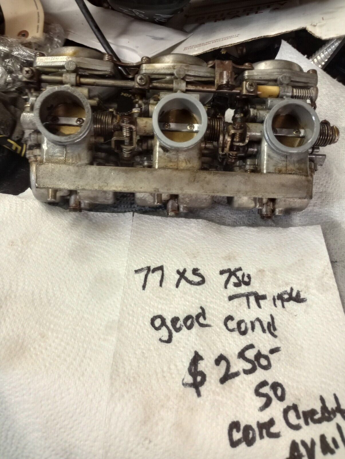 Yamaha XS 750 XS750 Carburetors 1976-79 Mikuni Triple Vintage GOOD CONDITION