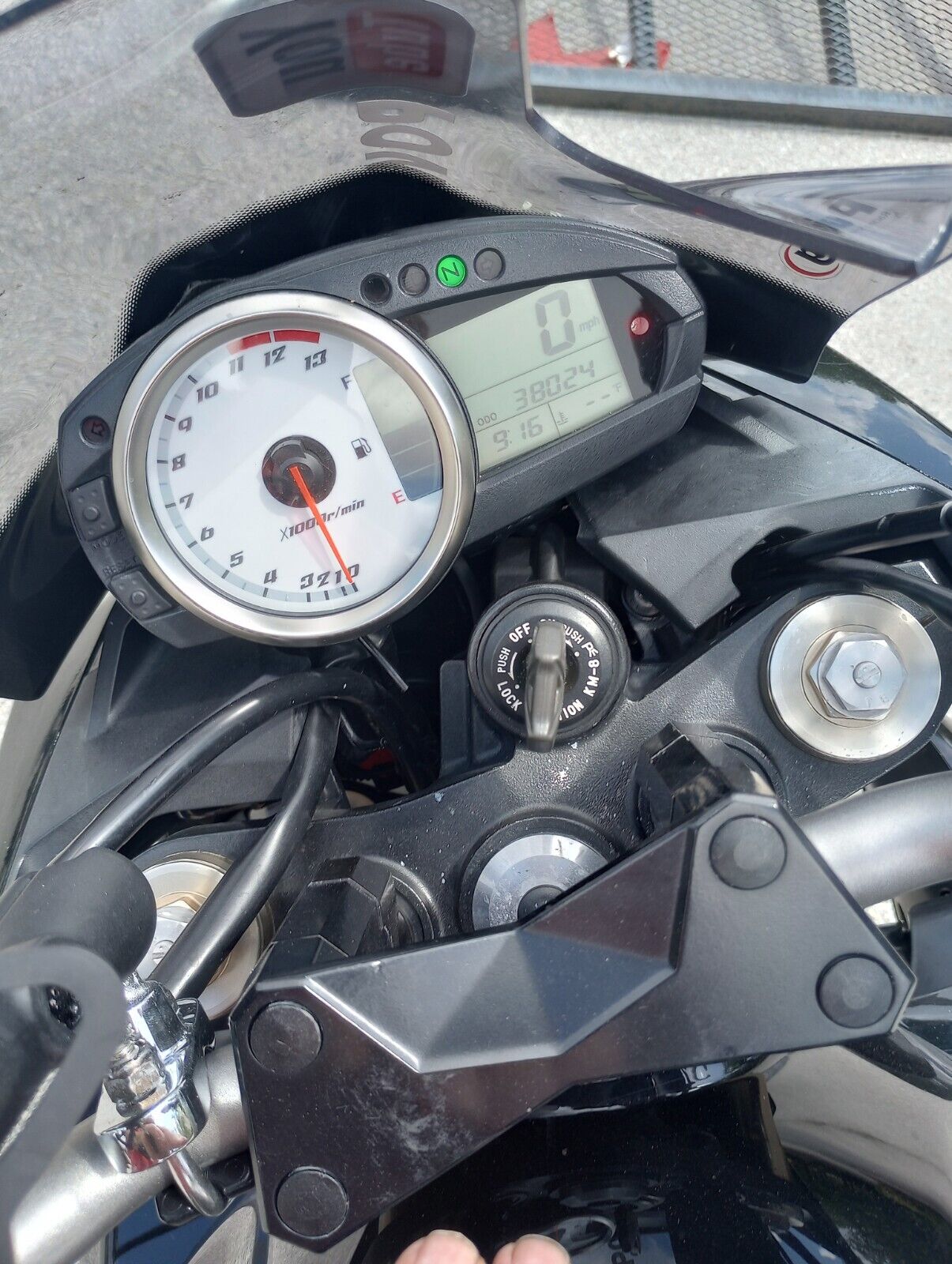 Kawasaki Z1000 Z 1000 2007 2008 2009 gas tank super nice fuel petrol tank