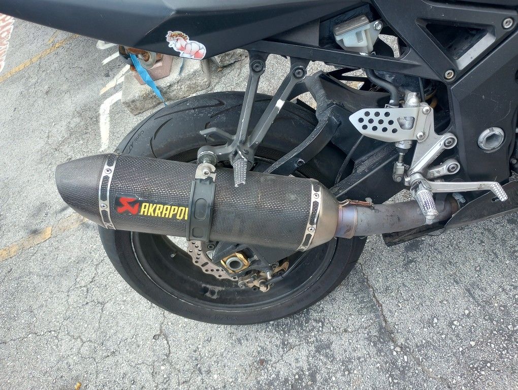 SOLD SOLD 2004 Suzuki GSXR 750 19k Miles Runs Perfect GSXR750