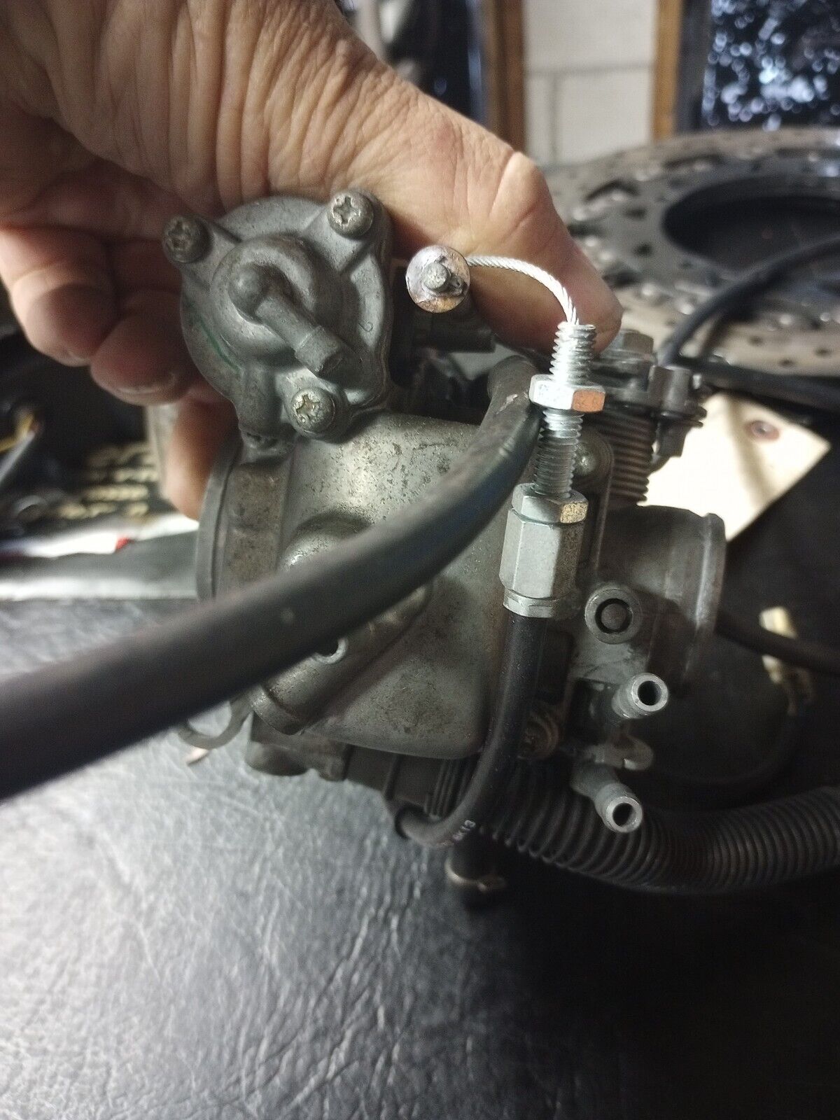 SOLD 05 Honda Shadow 600 VT600 Single Carb OEM Carbs Carburetor clean ready VT