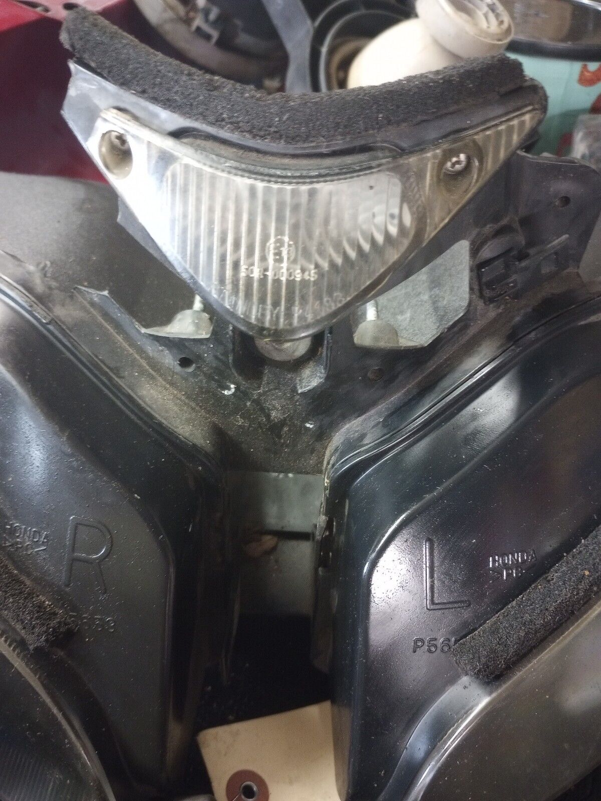 04 05 Honda CBR1000RR CBR 1000RR Front Headlight Headlamp OEM Damaged CBR 1000 RR