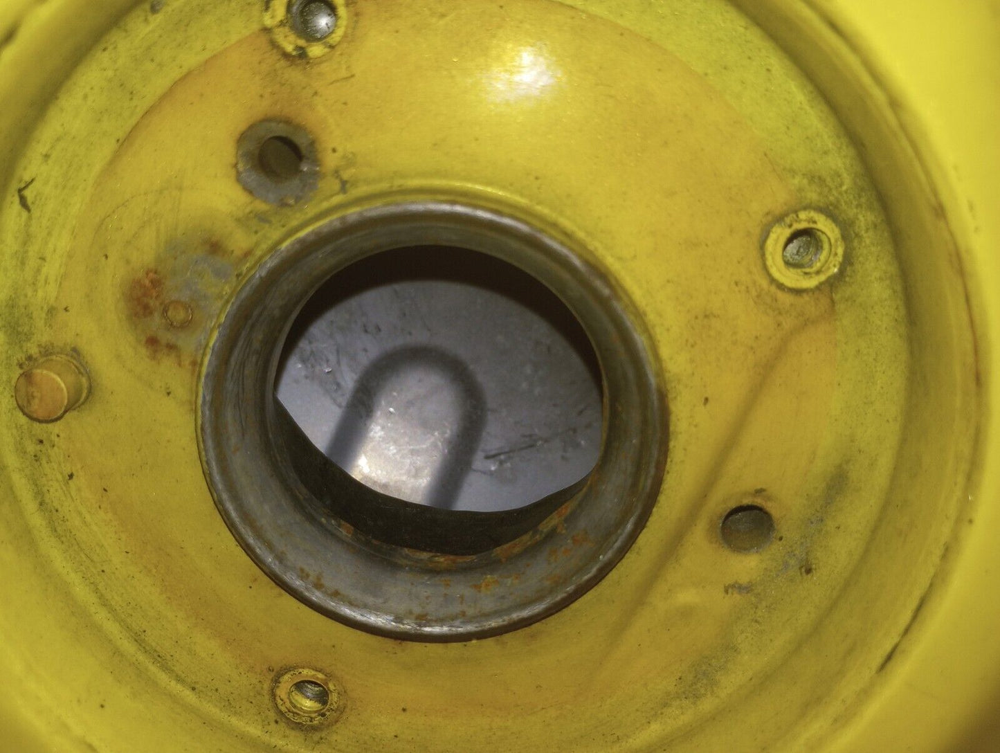 SOLD 04 05 2004 2005 SUZUKI GSXR 600 750 Gas Tank Fuel Petrol Cell OEM Yellow