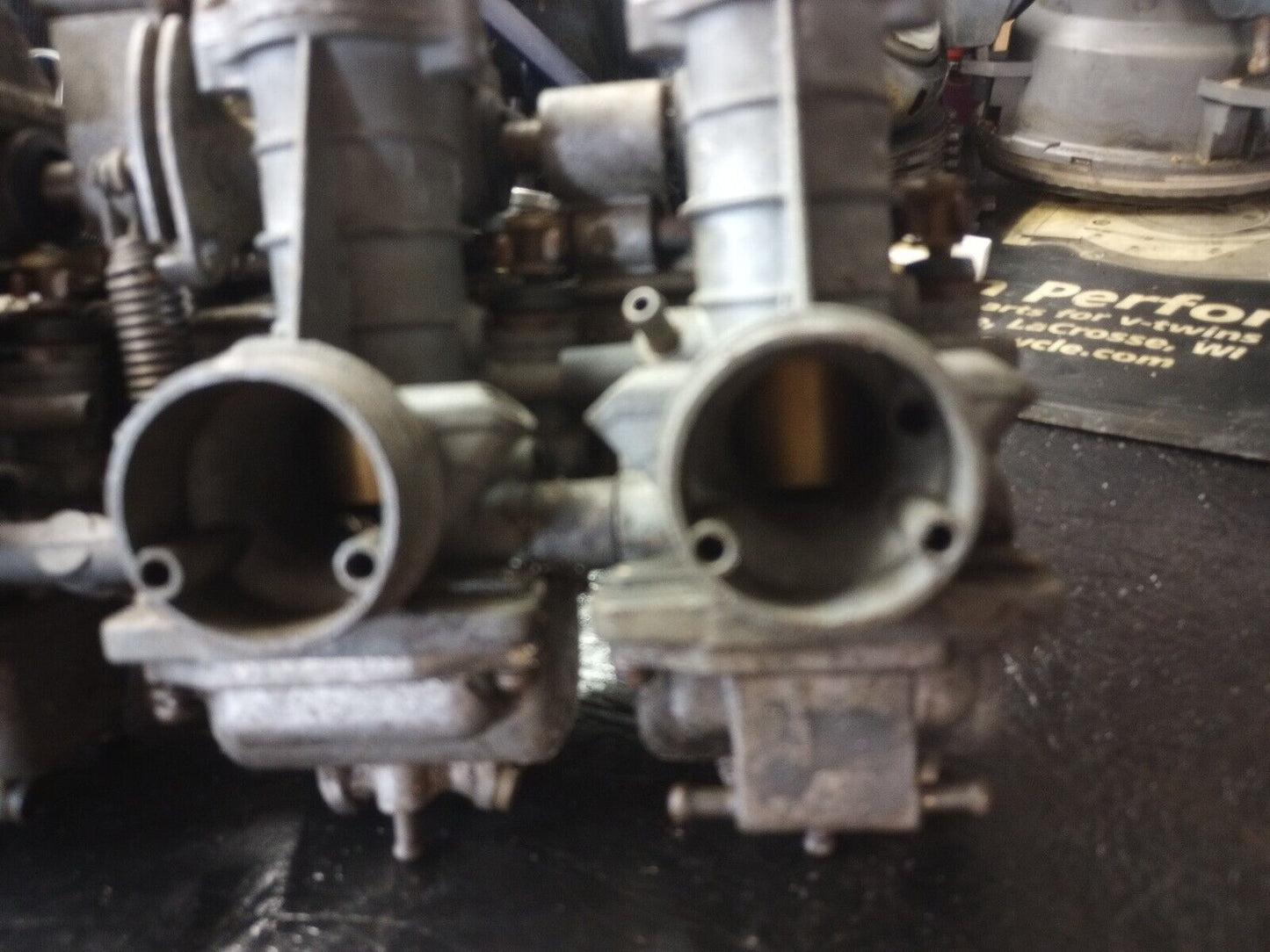 Kawasaki KZ1000 KZ 1000 carbs carburetors Mikuni need cleaning