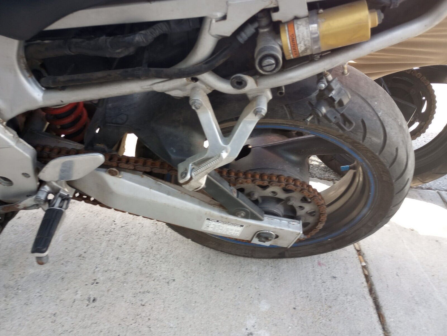 1997 2007 Yamaha YZF600 YZF 600 front wheel and rotors straight
