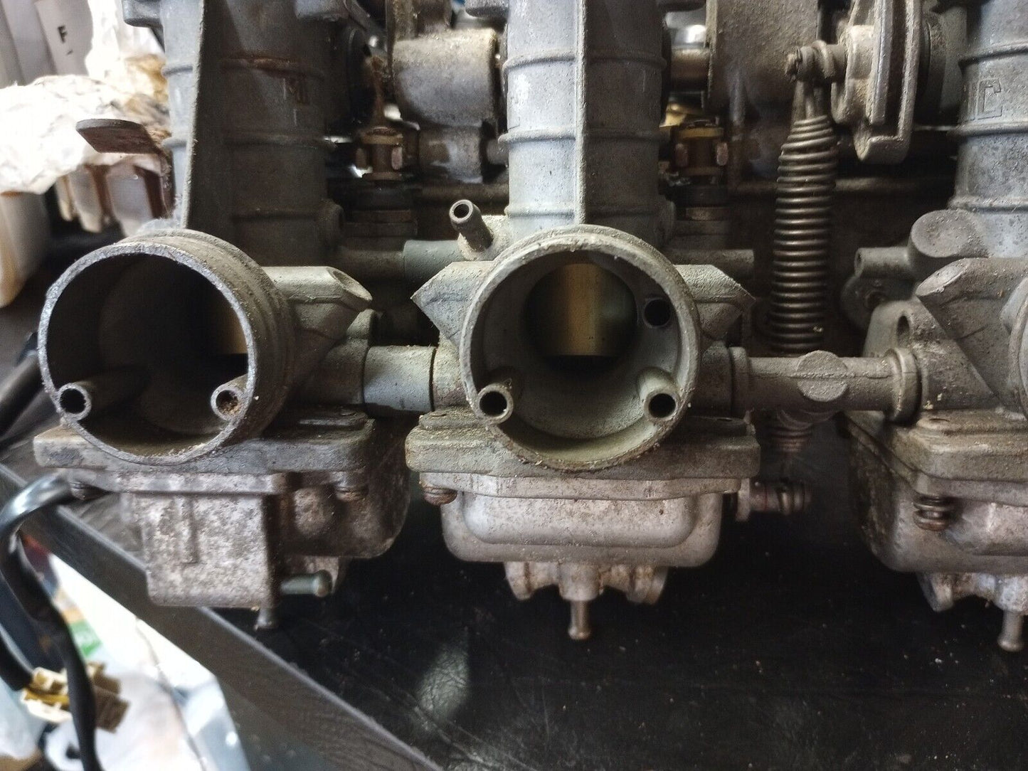 Kawasaki KZ1000 KZ 1000 carbs carburetors Mikuni need cleaning