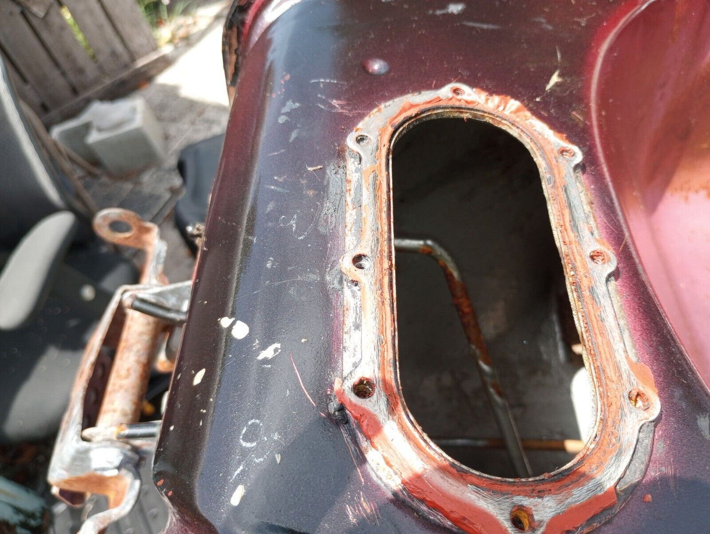 SOLD SOLD 98 Suzuki Srad GSXR 750 GSXR750 96 97 99 Gas Tank Fuel Petrol