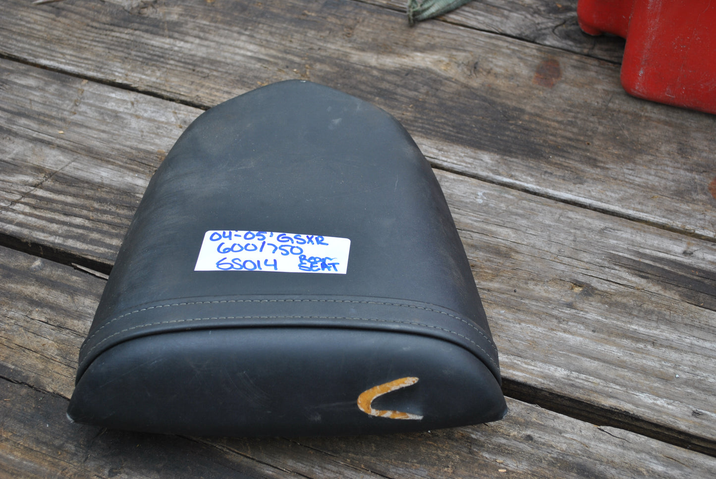 04 05 Suzuki GSXR 600 750 Rear Passenger Seat Pillion GSXR600 GSXR 750 - Torn