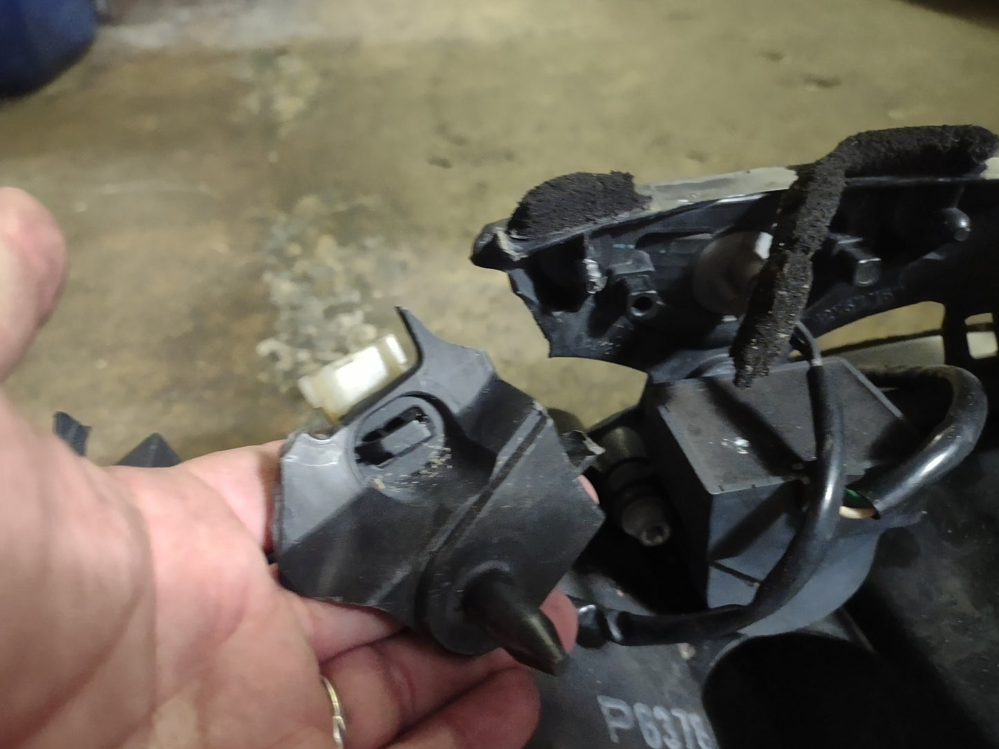 04 05 06 07 Honda CBR 1000 CBR1000 Headlight Head Light Lamp OEM