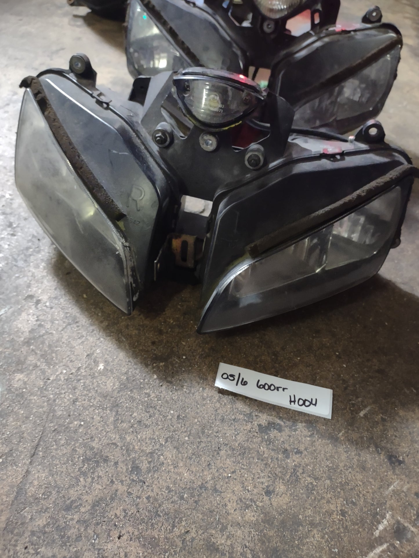 05 06 Honda CBR600RR 600RR CBR 600 Headlight Head Light Lamp