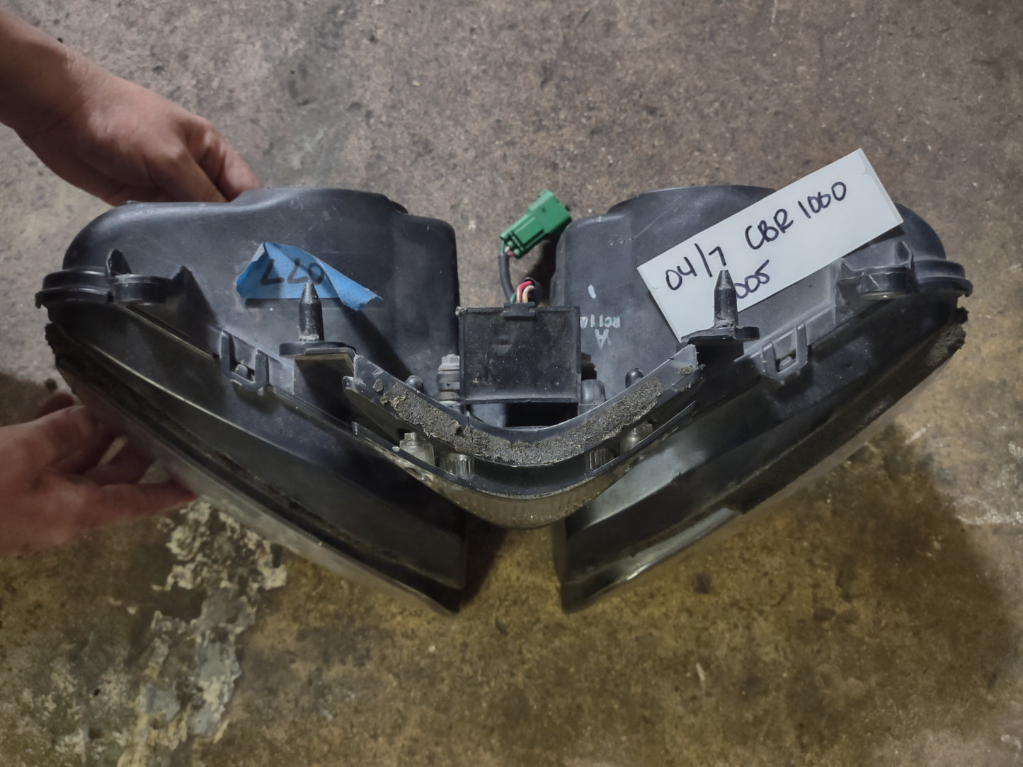 04 05 06 07 Honda CBR 1000 CBR1000 Headlight Head Light Lamp OEM