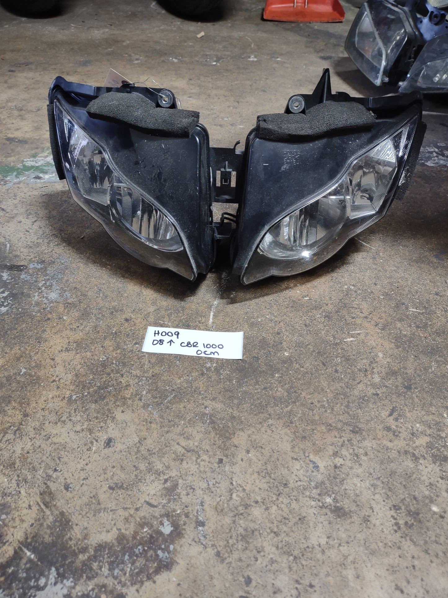 08 - 11 Honda CBR 1000 CBR1000 Headlight Head Light Lamp OEM 1000RR CBR 1000 RR
