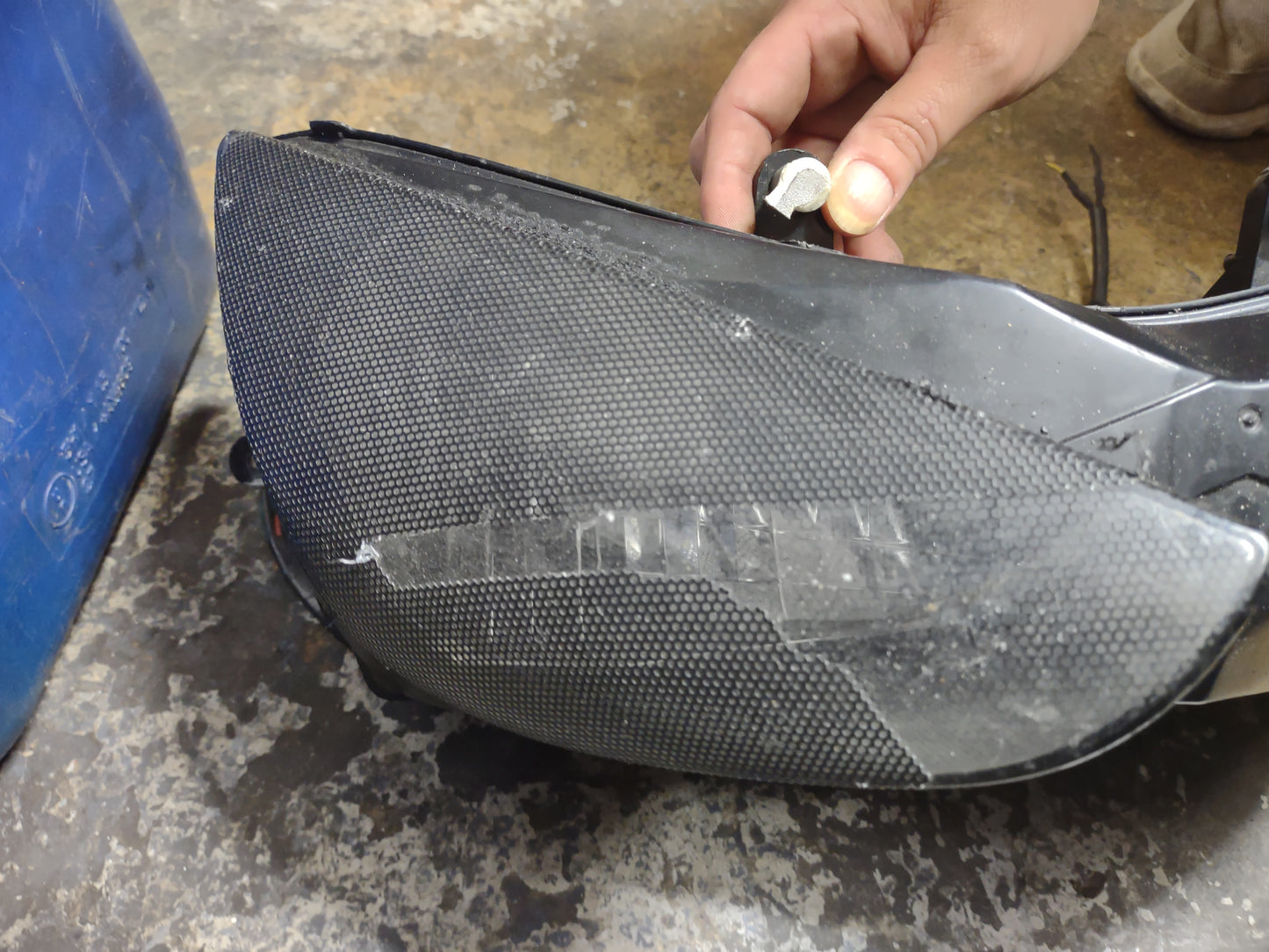 03 04 Kawasaki 636 Headlight Head Light Lamp ZX-6R ZX-6 ZX6r Damaged OEM