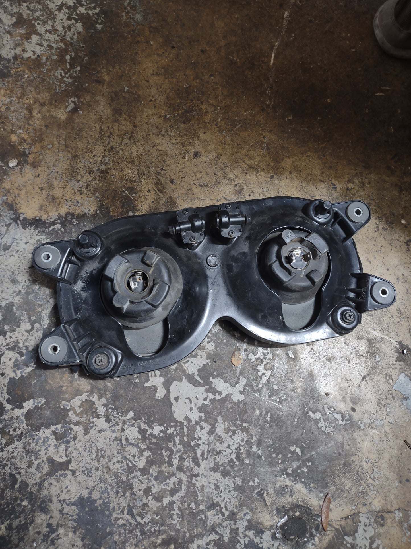 95 Kawasaki ZX7 ZX-7 Headlight Head Light Lamp Ninja 750 OEM