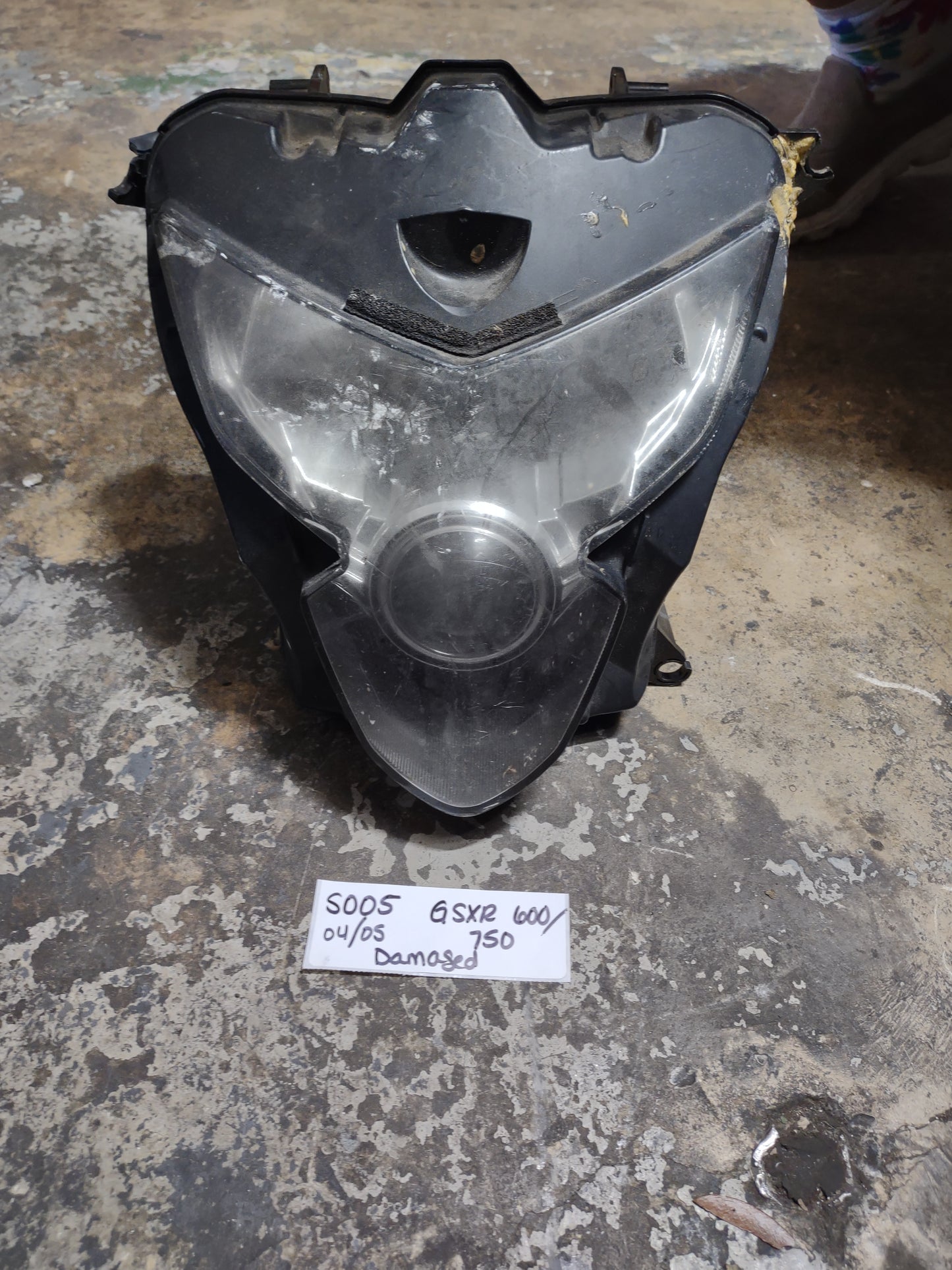 04 05 Suzuki GSXR 600 750 Headlight Head Light Lamp - OEM Damage GSXR600 GSXR750