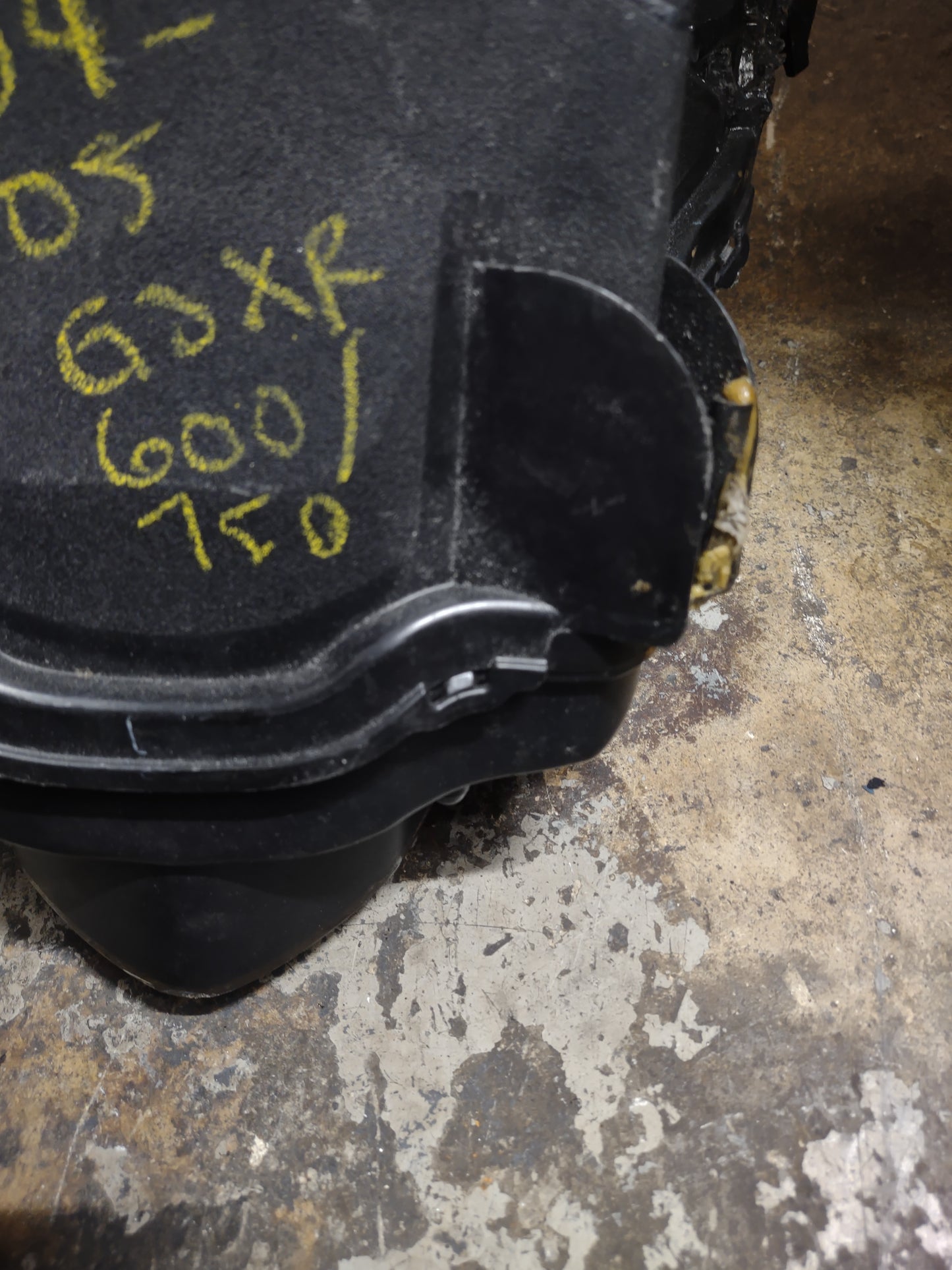 04 05 Suzuki GSXR 600 750 Headlight Head Light Lamp - OEM Damage GSXR600 GSXR750