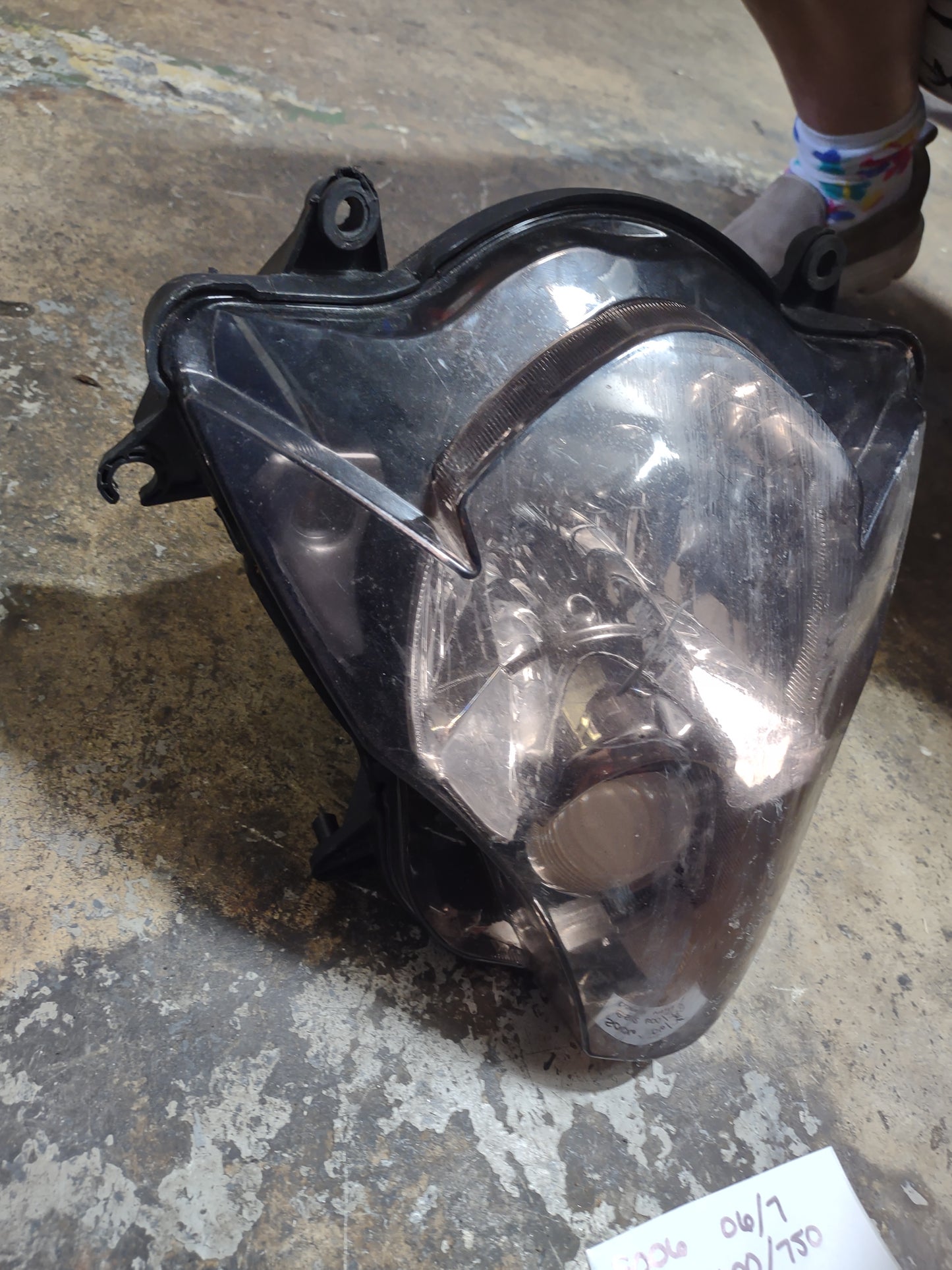 SOLD SOLD 06 07 Suzuki GSXR 600 750 Headlight Head Light Lamp Headlamp GSXR600 GSXR 750