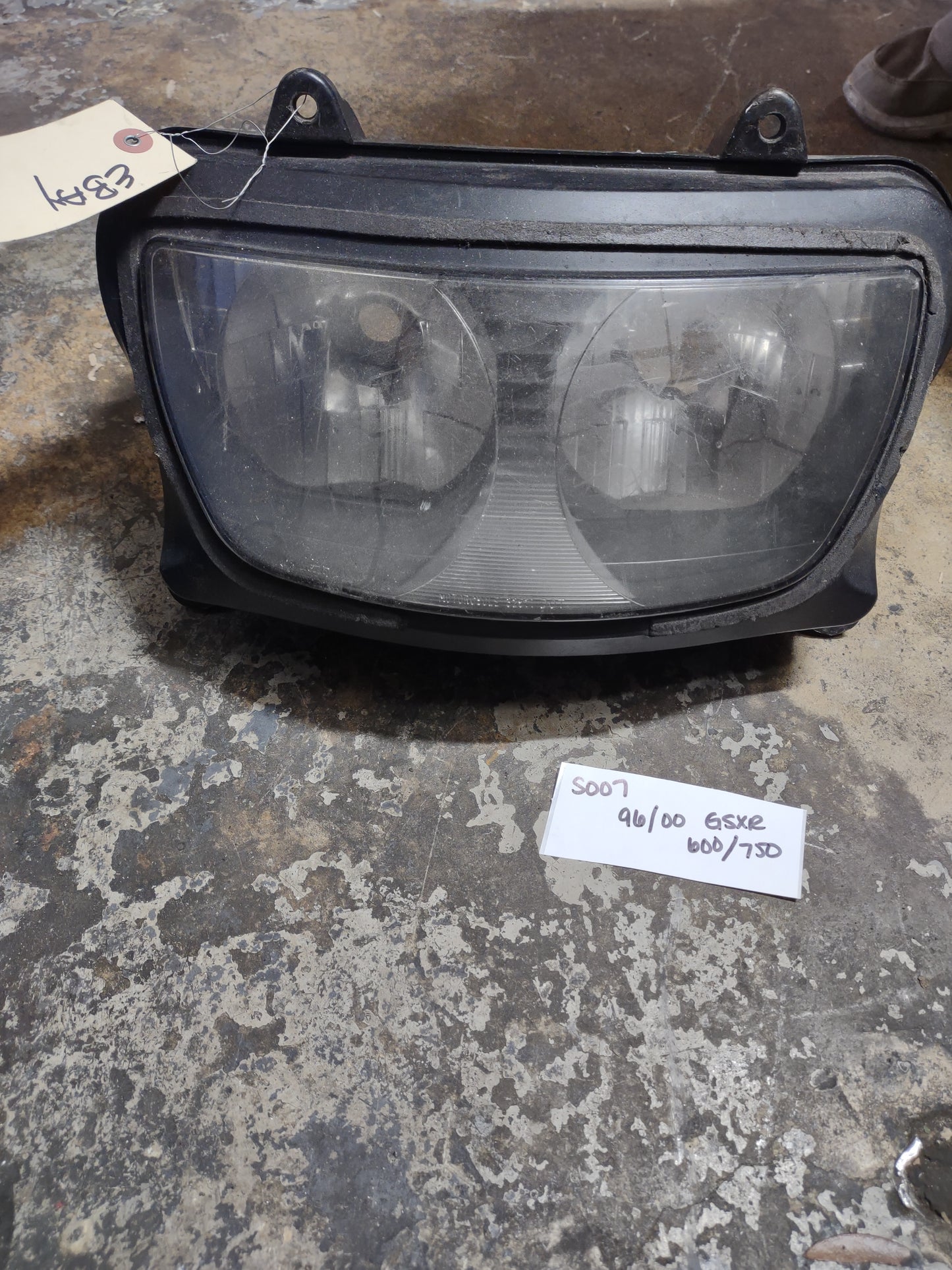 96 97 98 99 00 Suzuki GSXR 600 750 Headlight Head Light Lamp Srad GSXR 600 GSXR750